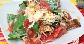 Салат с блинами: с грибами, луком, курицей, ветчиной. Выбирайте!