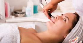 Лазерный пилинг: омоложение и удаление дефектов кожи