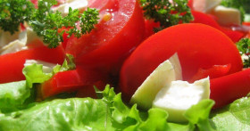 Салат из помидоров «Корсиканский»