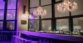 Локация для съемок бар