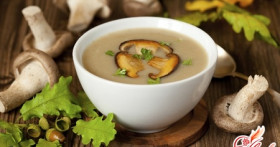 Необычный сырный суп: готовим ароматное первое блюдо с грибами