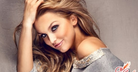 Выпадение волос: причины и лечение