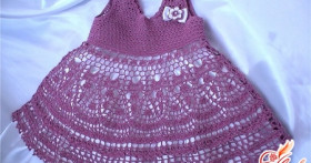 Как связать платье для девочки крючком?