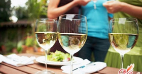 Аллергия на алкоголь: почему нам может быть плохо от спиртного?