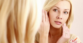 Черные точки на носу: почему они появились и как их убрать?