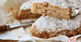 Как приготовить сухой яблочный пирог?