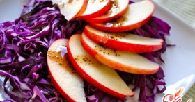 Салат из капусты с яблоками: готовим просто и быстро