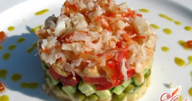 Крабовый салат с огурцом – рецепт для праздника и будней