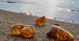 Камень Солнце и украшения из него