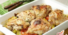 Курица в духовке под кефирным маринадом