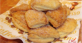 Творожное печенье, творожная выпечка и рецепт домашнего творога