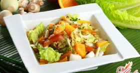 Салат из китайской капусты с курицей