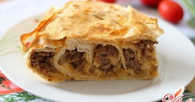 Этот ароматный мясной пирог…