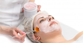 Что такое пилинг кожи лица и каким он бывает