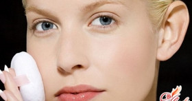 Хороший тональный крем – основа правильного макияжа