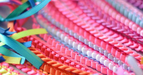 Как плести фенечки из ленточек