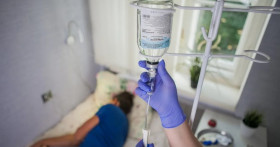 Как снять запой на дому с помощью капельниц