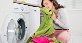 Как отстирать плесень с одежды и других тканей в домашних условиях