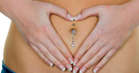 Особенности пирсинга пупка у девушек