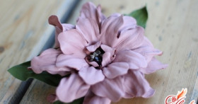 Цветы из кожи своими руками – шик, блеск, красота!