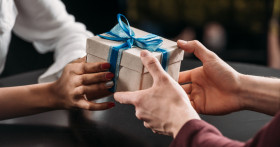 Что подарить мужчинам-коллегам на 23 февраля