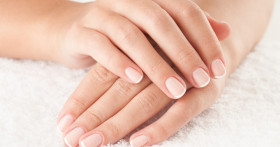 Модный маникюр на короткие ногти в 2019 году