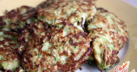 Как приготовить оладьи с фаршем из кабачков?