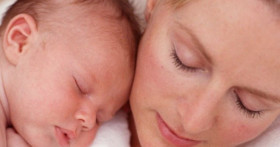 Как уложить спать ребенка без груди