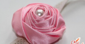 Цветы из атласных лент своими руками, или Королевское украшение