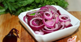Луковый салат на любой вкус