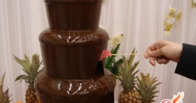 Праздник не будет скучным с шоколадным фонтаном