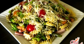 Салат с макаронами: оригинальное блюдо на каждый день