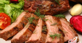 Как приготовить мясо запеченное в фольге?