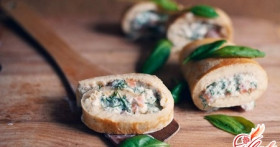 Рулет из омлета: рецепт приготовления оригинального блюда