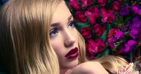 Как обесцветить волосы перекисью?