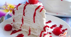 Блинный торт со сметанным кремом