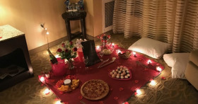 Девять романтичных идей для свидания дома: от наряда до атмосферы