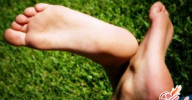 Как избавиться от потливости ног? Полезные советы
