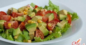 Салат с авокадо и огурцом: осваиваем кулинарную экзотику