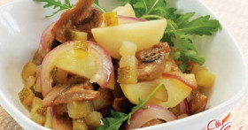 Картофельный салат с грибами