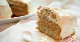 Бисквитный торт с творожным кремом – такие разные десерты