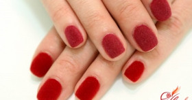 Делаем необычный маникюр в домашних условиях