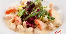 Креветки в сливочно-чесночном соусе: быстро, просто, вкусно