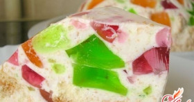 Украшение сладкого стола — торт «Битое стекло»