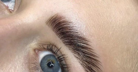 Всё, что нужно знать о долговременной укладке бровей