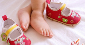 Как выбрать первую обувь малышу