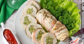 Запекаем куриное филе в духовке: в фольге, в рукаве и просто так