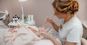 Почему стоит записаться на онлайн курсы по омоложению?