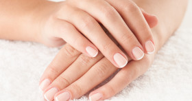 Что делать, если слоятся ногти