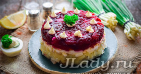 Сельдь под шубой с правильной очередностью слоев, которую соблюдают не все